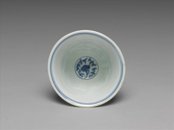 青花火燄八卦紋杯