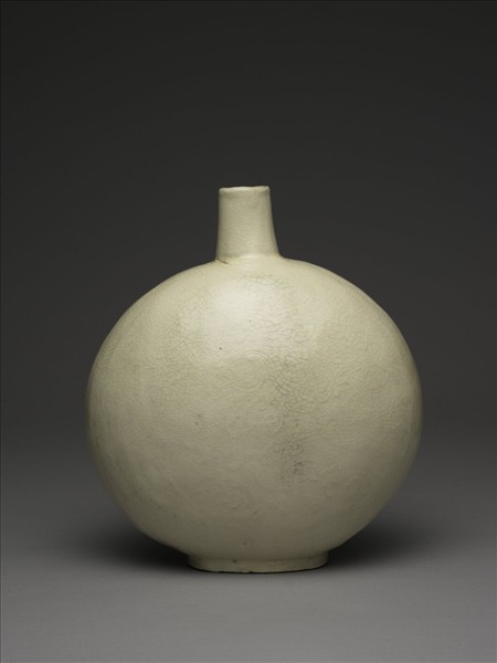 白瓷印花靈芝紋扁壺