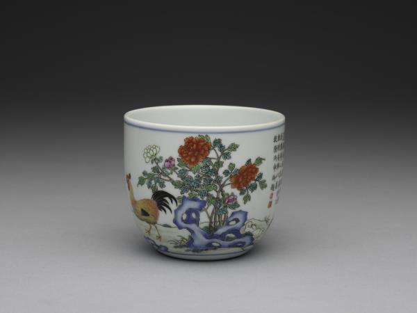粉彩雞缸杯