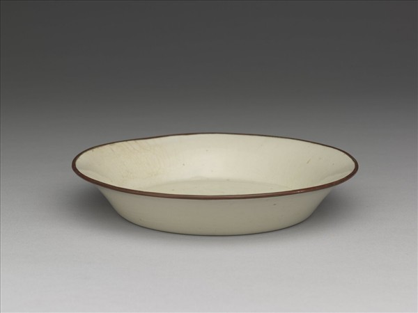 定窯 白瓷劃花花卉紋洗