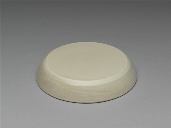 定窯 白瓷劃花蓮花紋洗