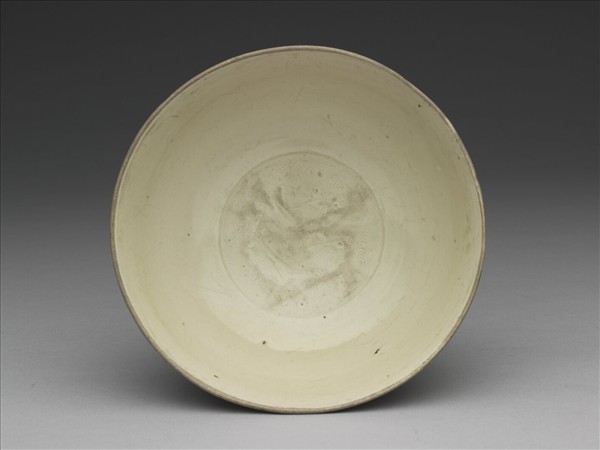 定窯 白瓷劃花蓮瓣雙魚紋碗