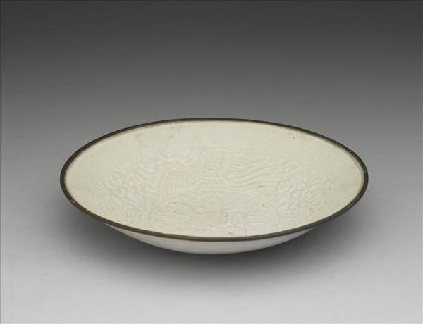 定窯 白瓷印花蓮荷雙鳳紋盤
