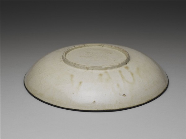 定窯 白瓷印花蓮花鴛鴦紋盤