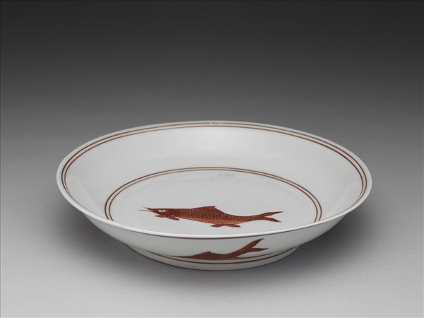 描紅五魚紋盤