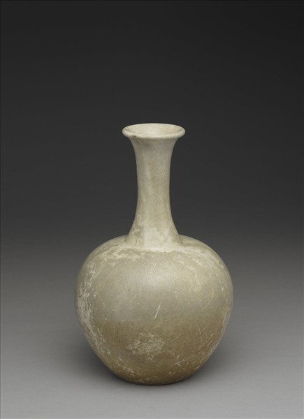 白瓷撇口長頸瓶