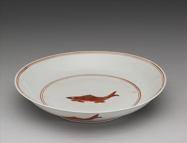 描紅五魚紋盤