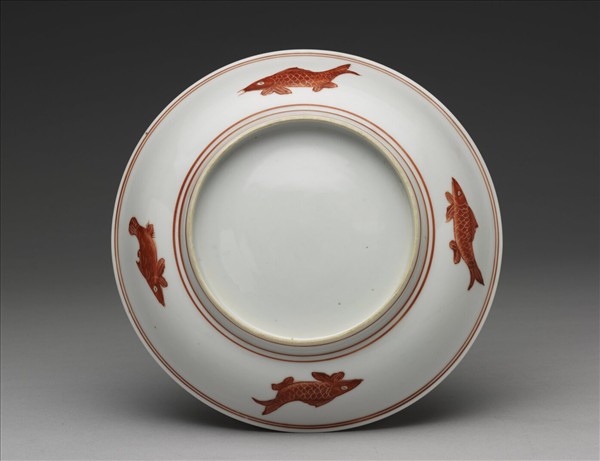 描紅五魚紋盤