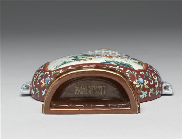 粉彩紅地海屋添籌圖葫蘆形轎瓶