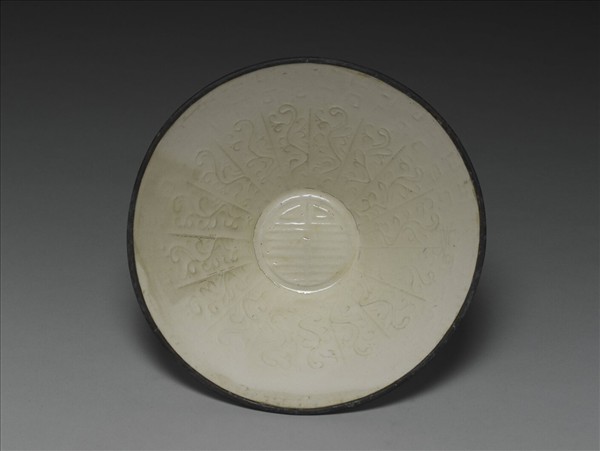 定窯 白瓷印花壽字碗