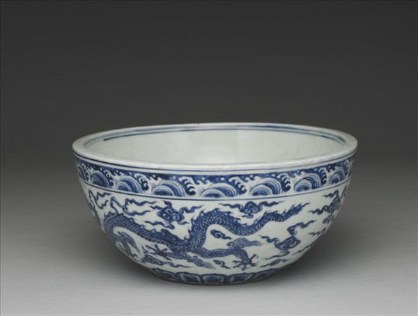 青花雲龍紋缽
