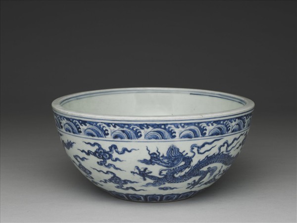 青花雲龍紋缽