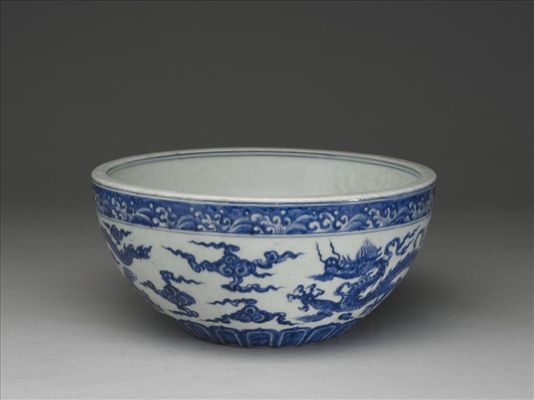 青花雲龍紋缽