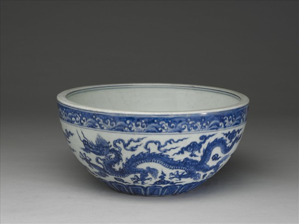 青花雲龍紋缽