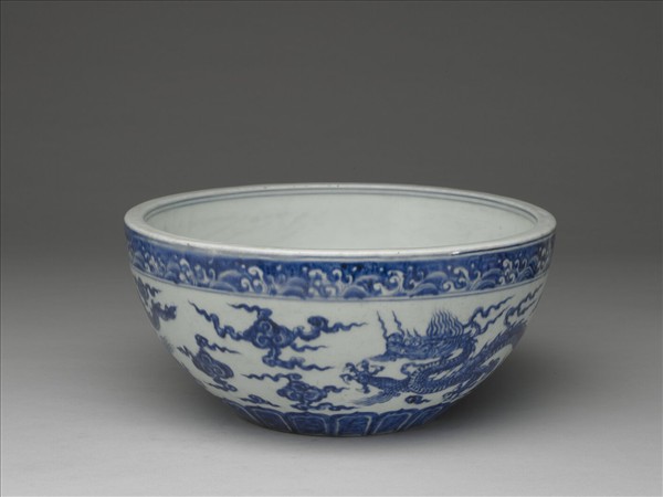 青花雲龍紋缽