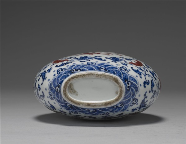 青花釉裡紅夔龍紋扁壺