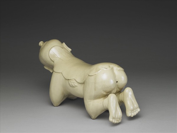 定窯 蓮花紋嬰兒枕