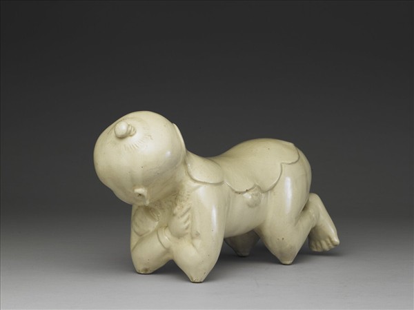 定窯 蓮花紋嬰兒枕