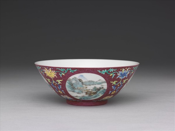 彩洋紅地開光四季山水碗