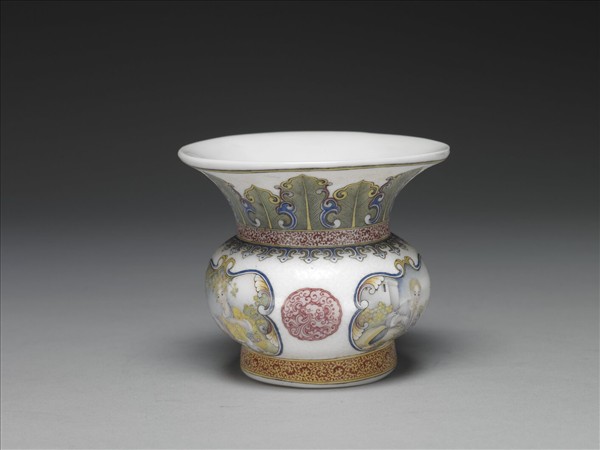 玻璃胎畫琺瑯西洋仕女渣斗