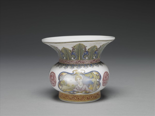 玻璃胎畫琺瑯西洋仕女渣斗