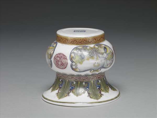 玻璃胎畫琺瑯西洋仕女渣斗