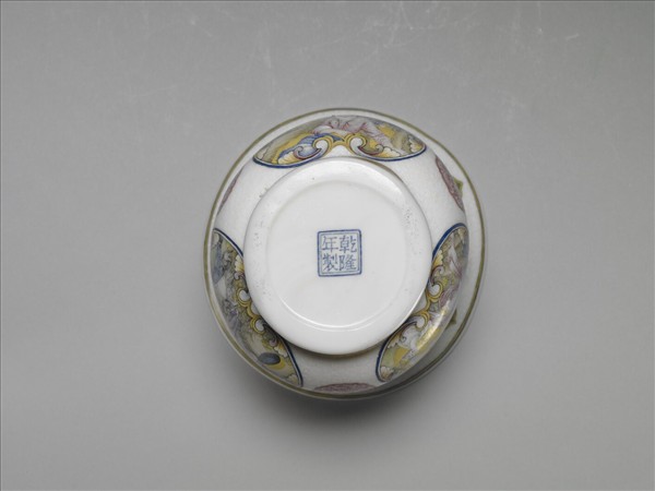 玻璃胎畫琺瑯西洋仕女渣斗