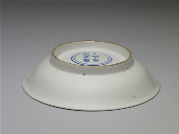 白瓷碟