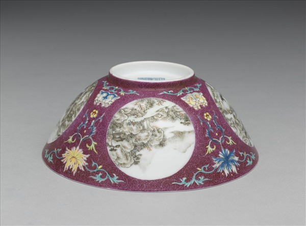 洋彩洋紅地開光四季山水碗