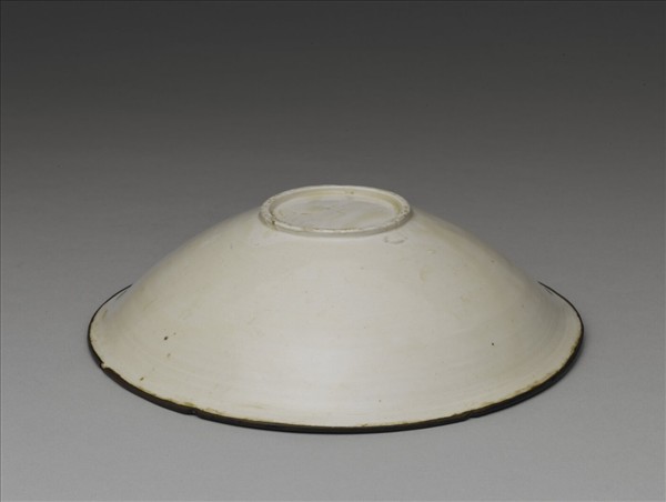 定窯 白瓷劃花蓮紋碗