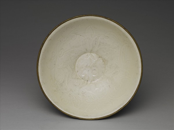 定窯 白釉劃花蓮花紋碗