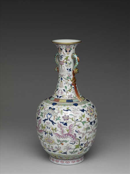 粉彩穿花鳳紋如意耳瓶