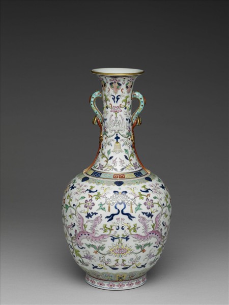 粉彩穿花鳳紋如意耳瓶