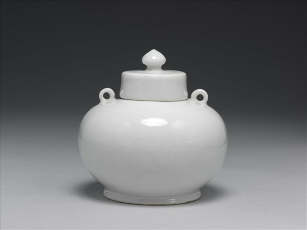 甜白四季花卉紋雙繫蓋罐