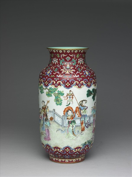 粉彩仕女奏樂圖燈籠瓶