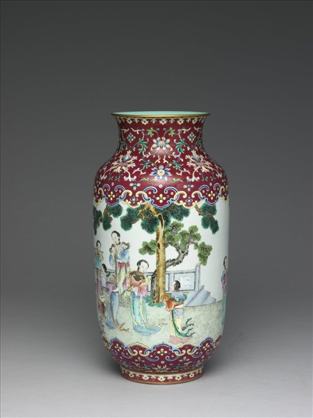 粉彩仕女奏樂圖燈籠瓶