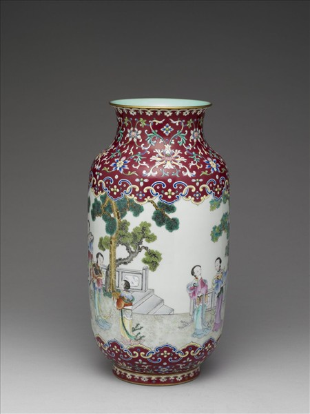 粉彩仕女奏樂圖燈籠瓶