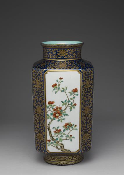 霽青釉描金開光花卉御製詩八方瓶