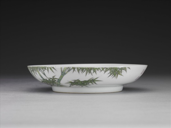 琺瑯彩竹石圖碟