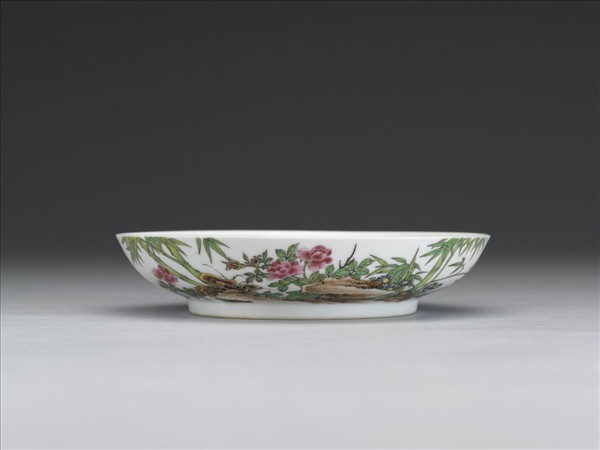 琺瑯彩月季竹石圖碟