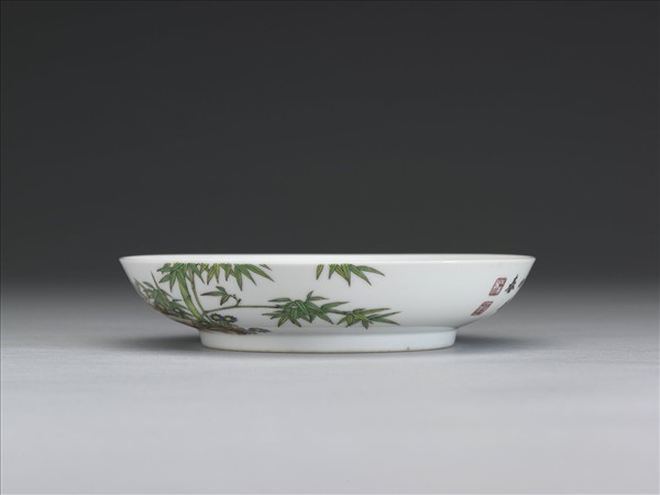 琺瑯彩月季竹石圖碟