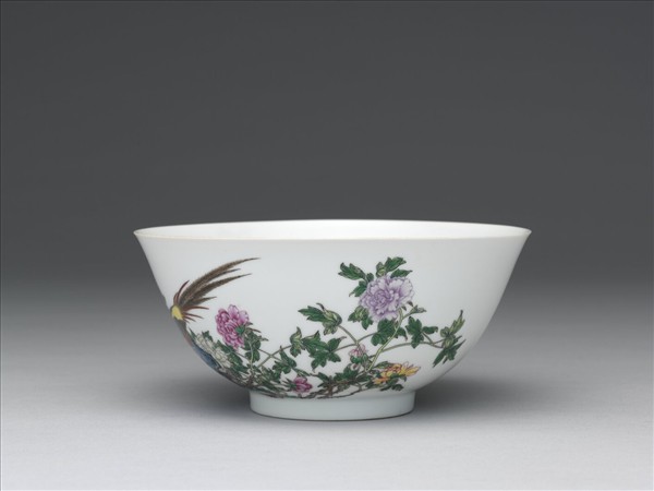 琺瑯彩瓷錦堂富貴圖碗