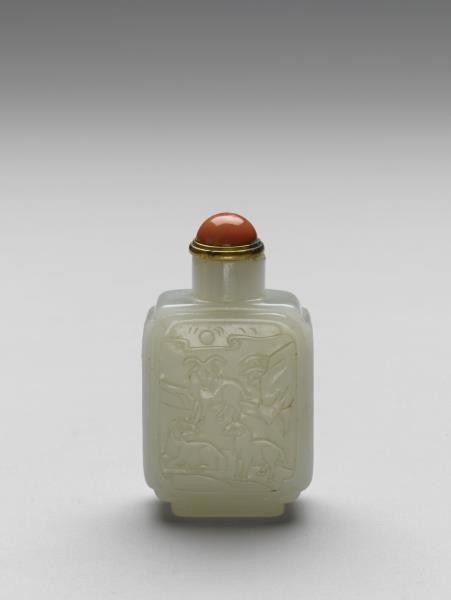 玉三陽開泰方壺鼻煙壺