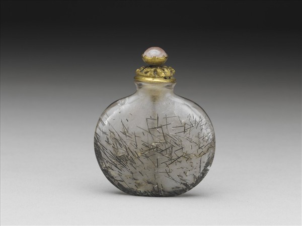 髮晶扁圓形鼻煙壺