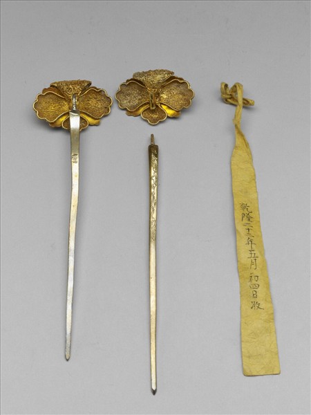 金纍絲茶花簪（一對）