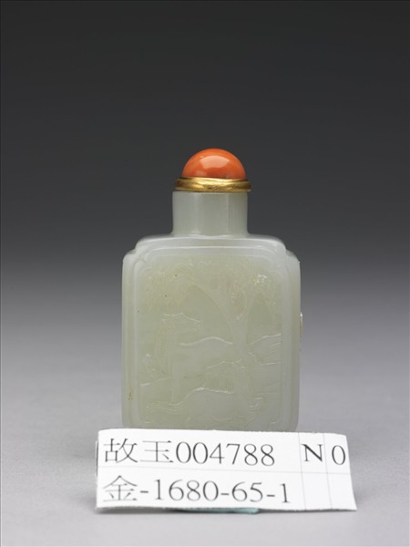 玉雙駿超群鼻煙壺