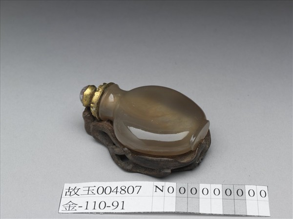 玉髓扁壺鼻煙壺