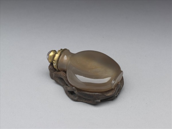 玉髓扁壺鼻煙壺