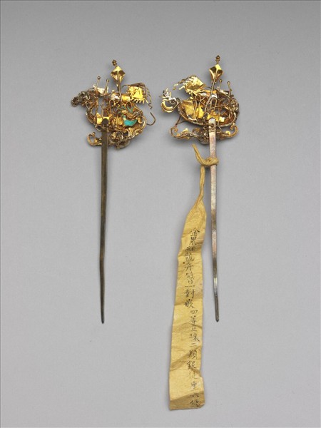 金纍絲龍舟簪（一對）