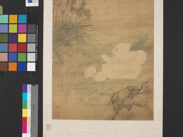 清居巢菊下雞雛　軸